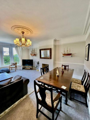 Cosy Ground Floor Apartment